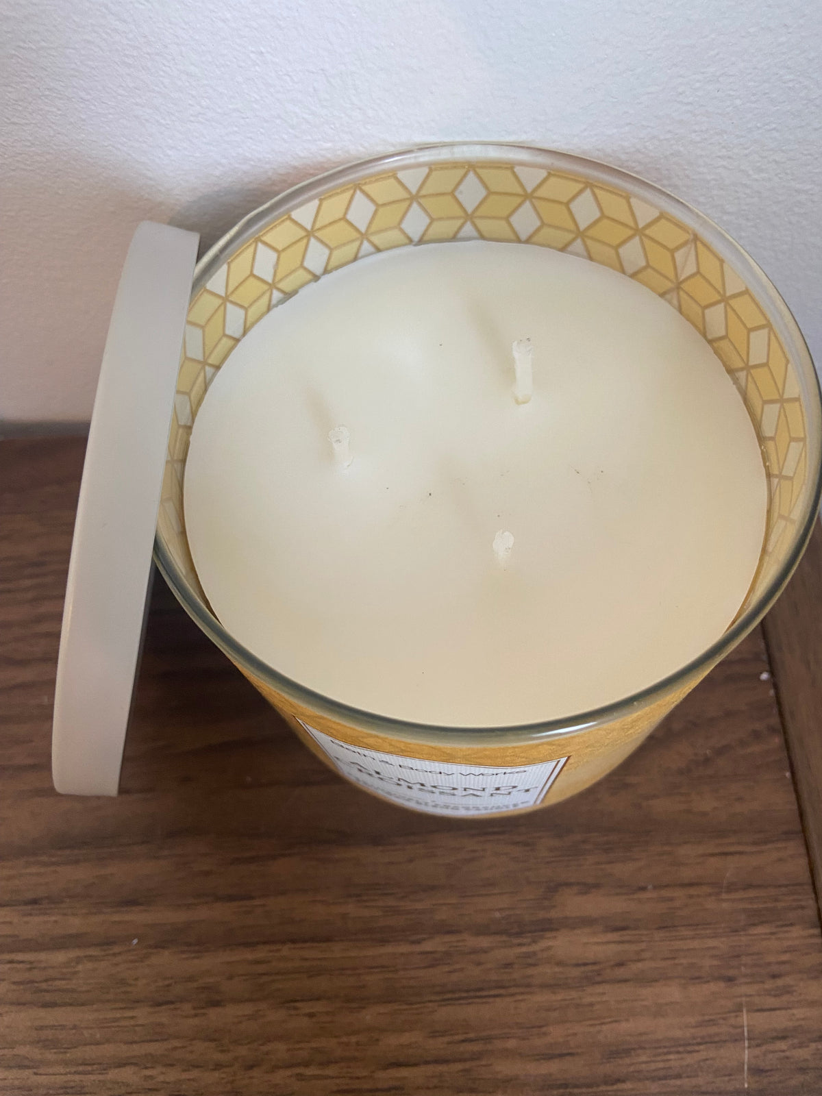 Bath & body works almond croissant 3 wick candle