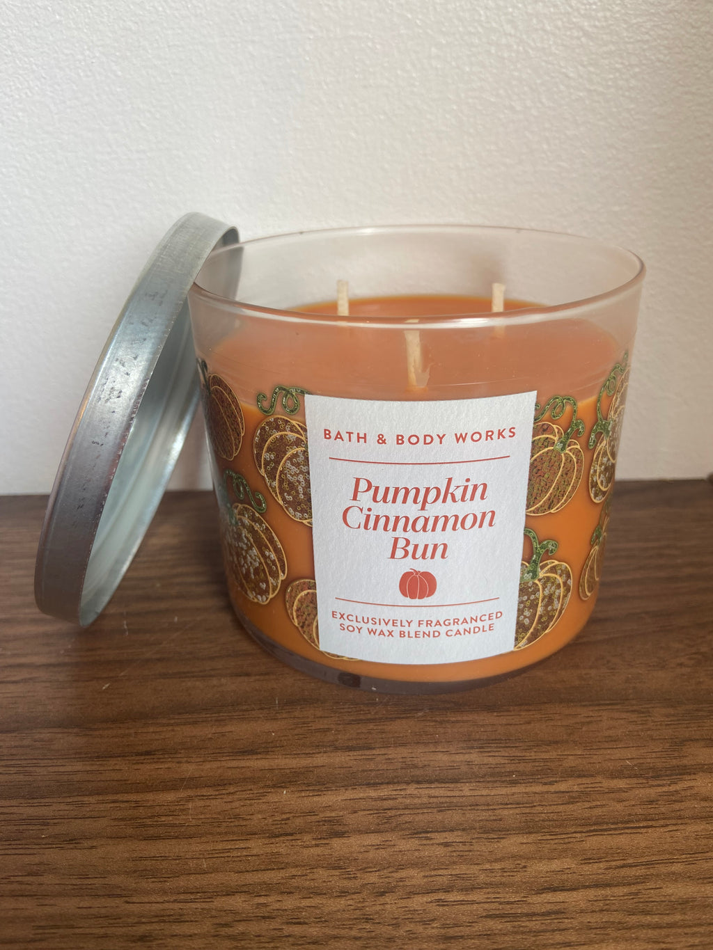 Bath & body works pumpkin cinnamon bun 3 wick candle