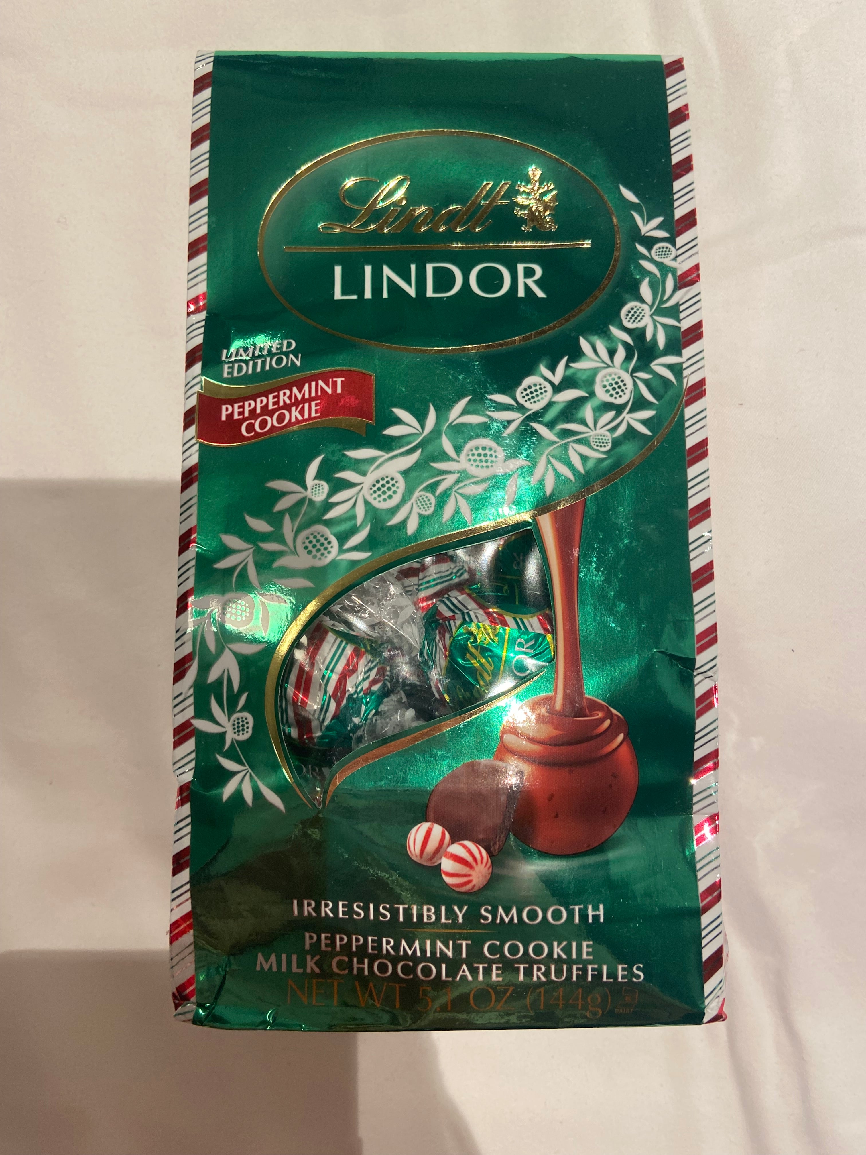 Lindor peppermint cookie chocolates