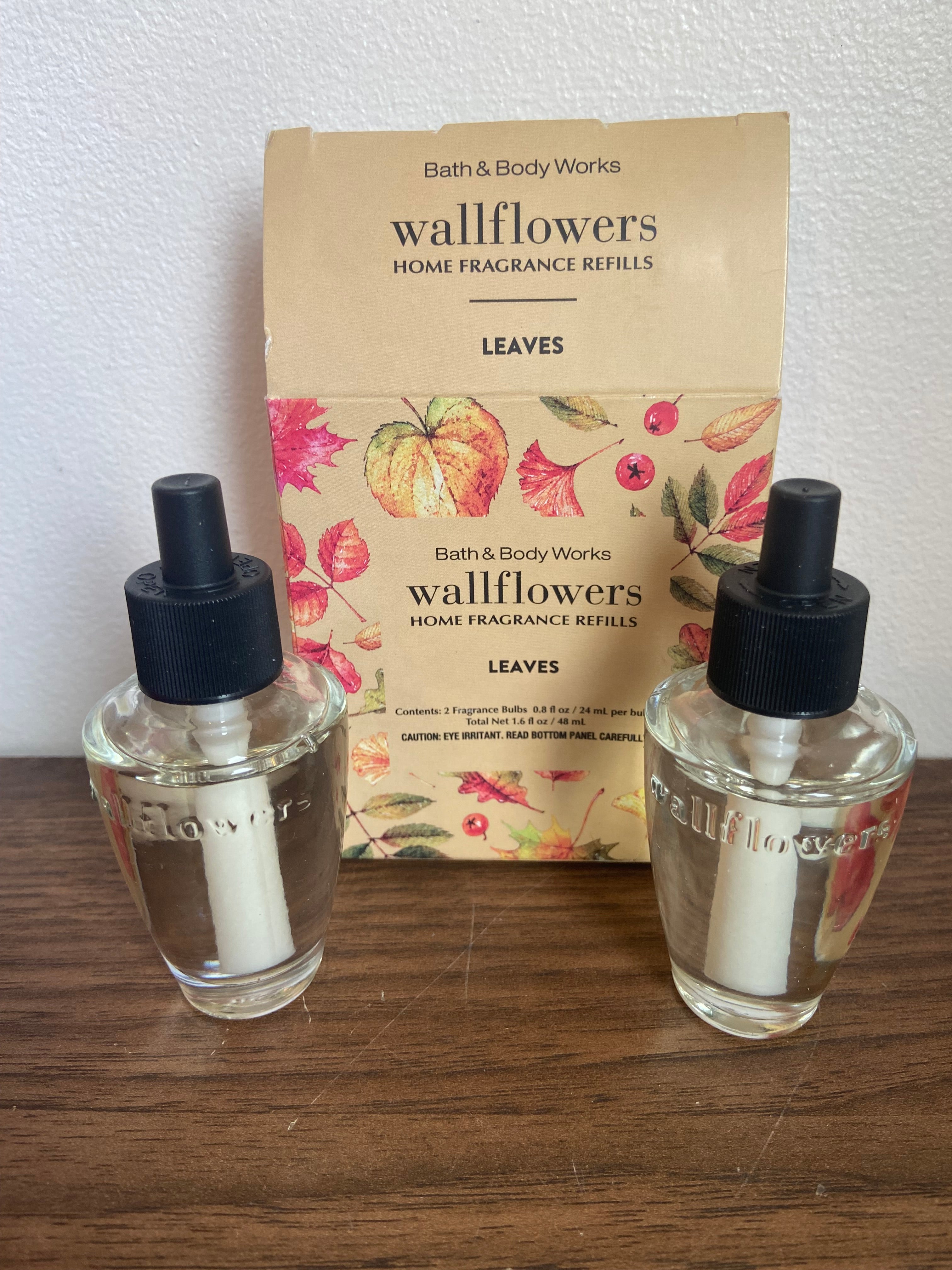 Bath & Body Works Leaves wallflower refill duo pack