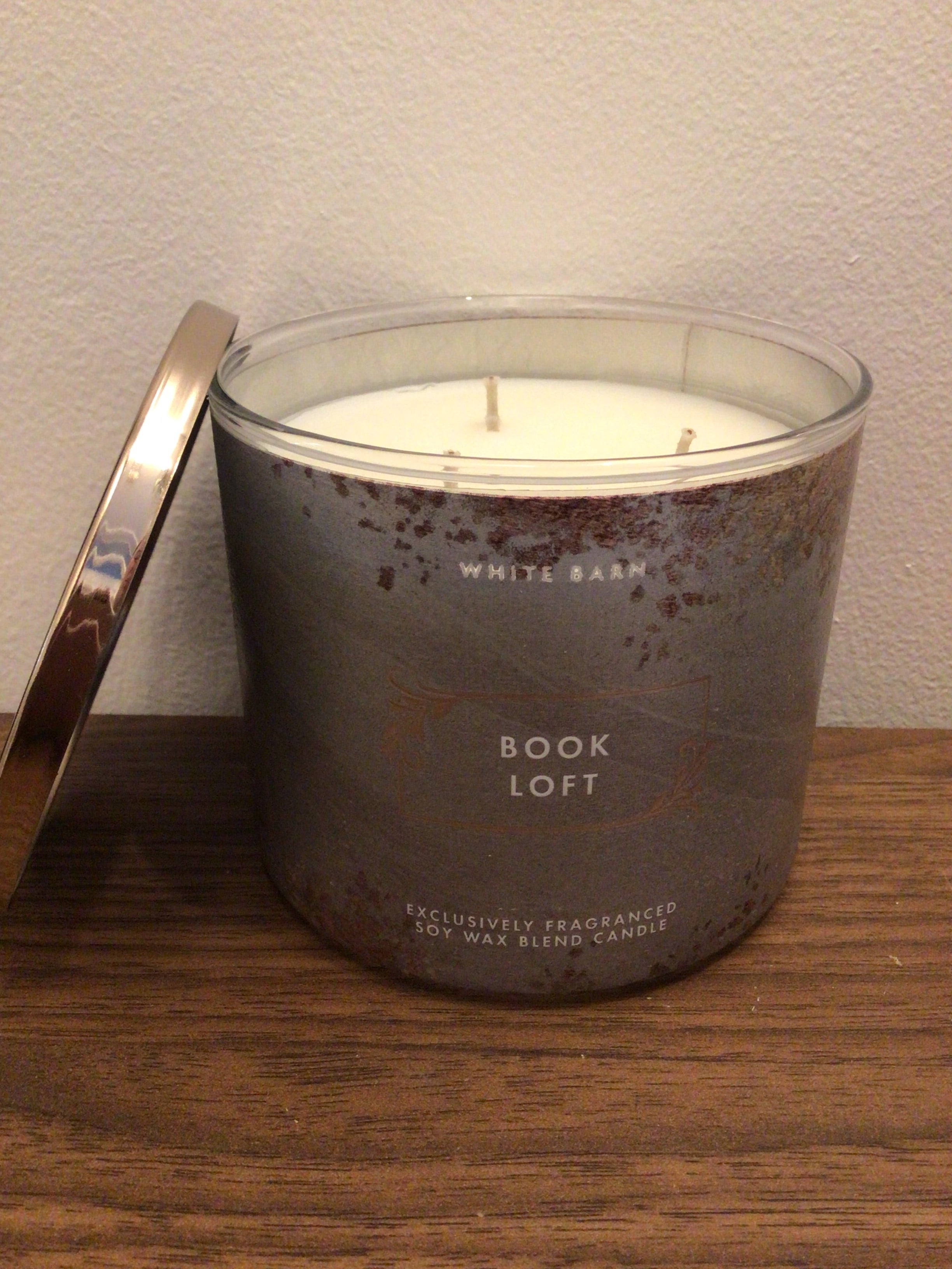 Bath & Body Works Book loft 3 wick candle