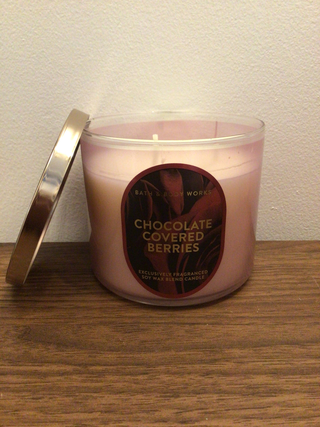 Bath & body works chocolate covered berries 3 wick candle