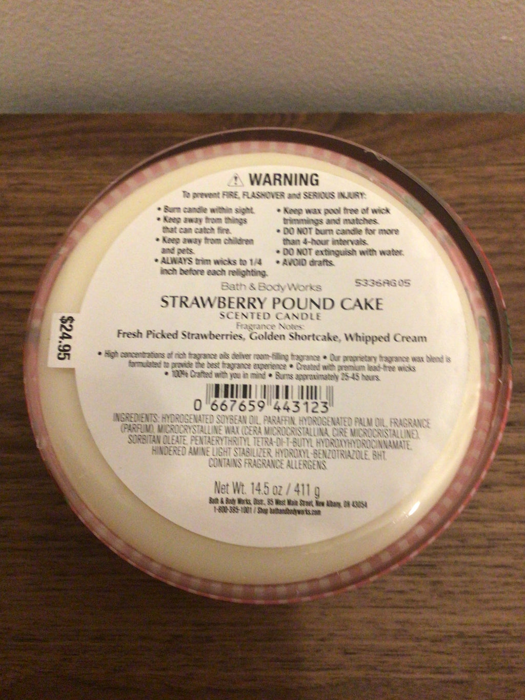 Bath & Body Works Strawberry Pound cake 3 wick candle