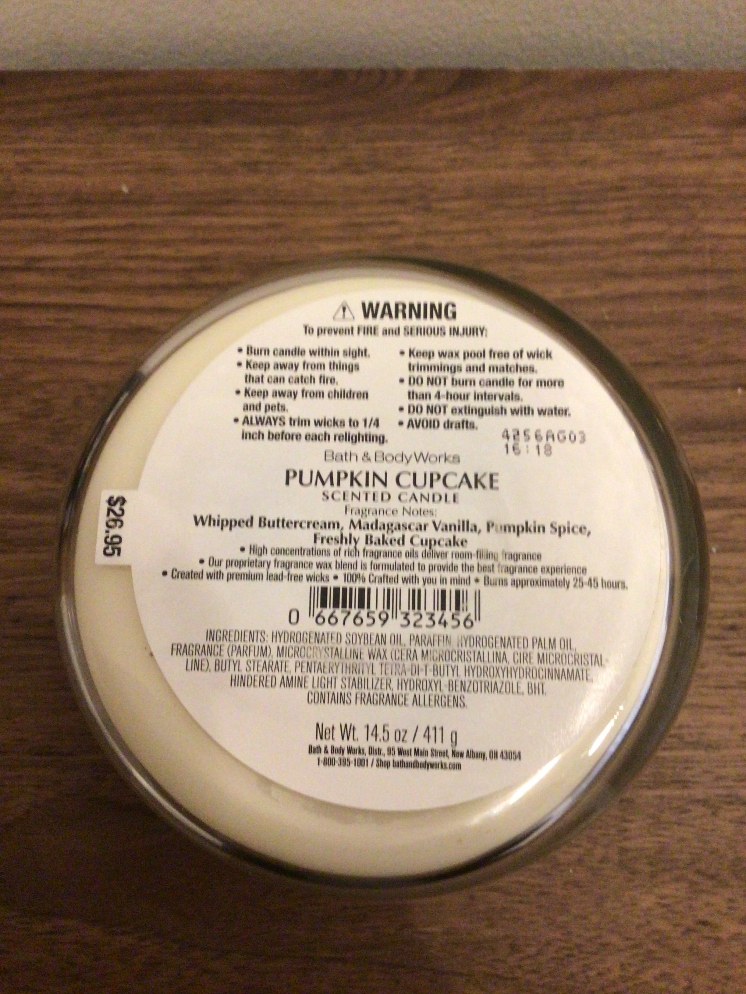 Bath & body works pumpkin cupcake 3 wick candle