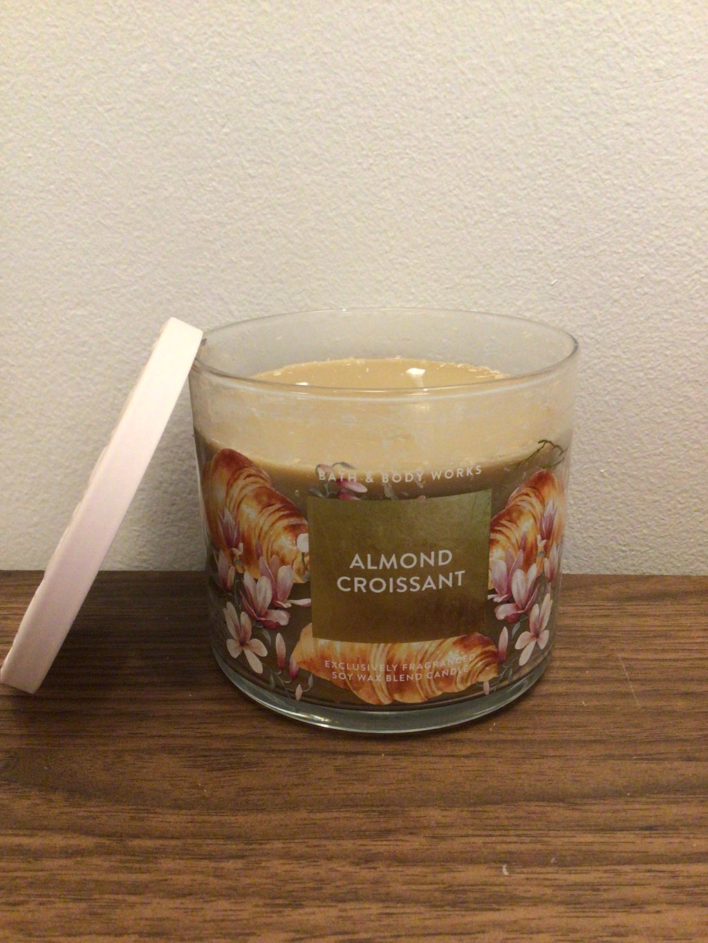 Bath & Body Works Almond Croissant 3 wick candle
