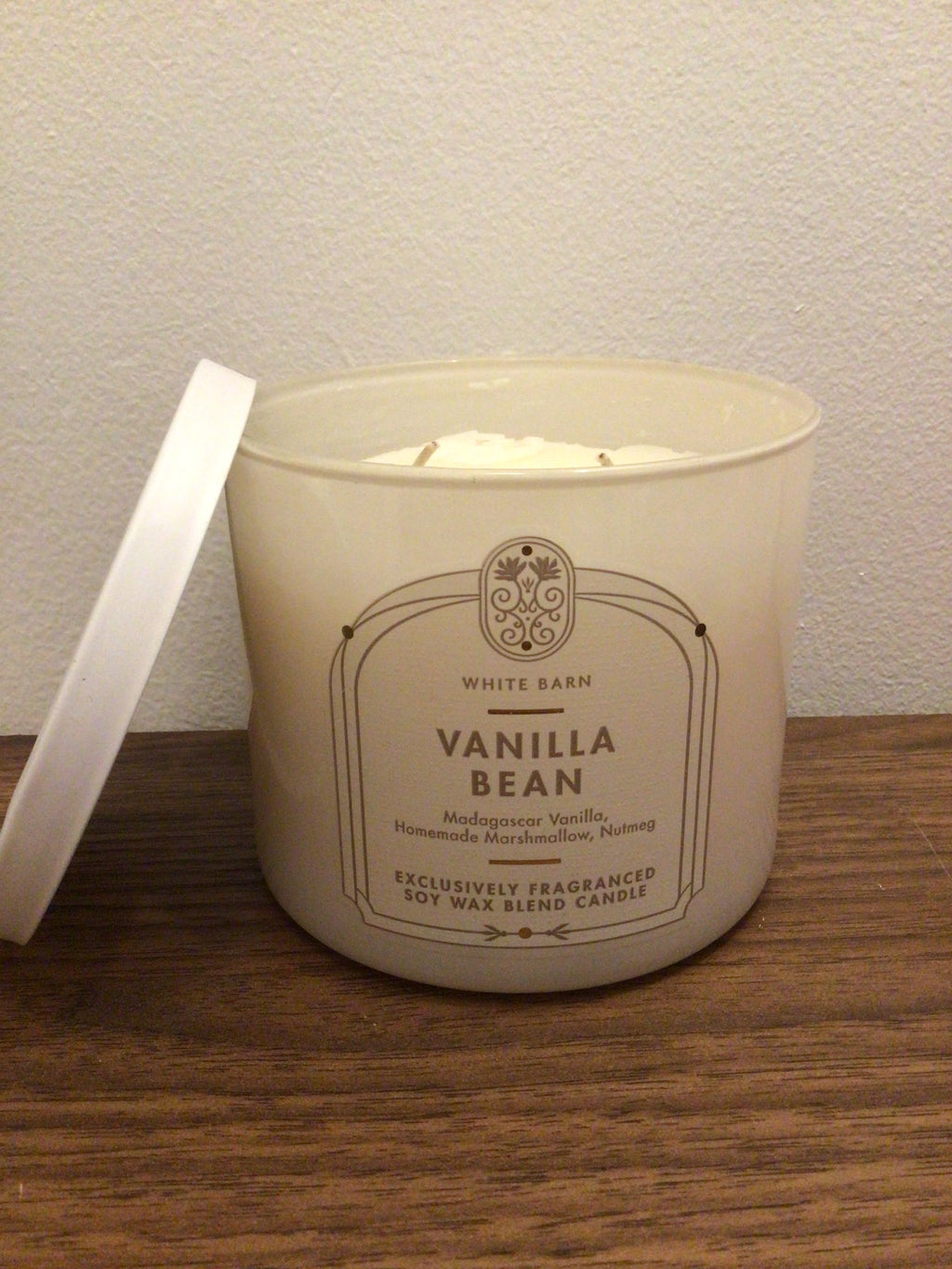 Bath & Body Works Vanilla bean 3 wick candle