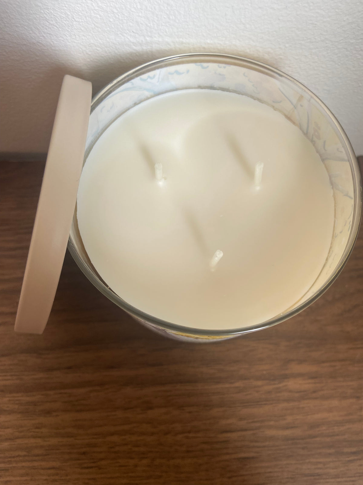 Bath & body works football season 3 wick candle